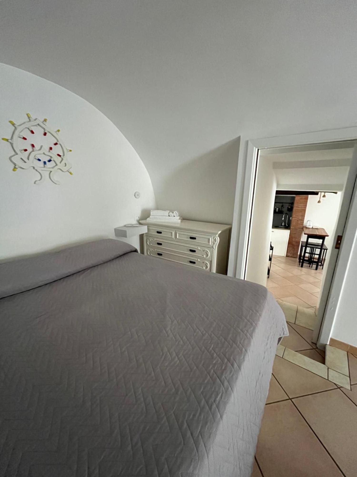 Ostuni 21Mqsuitehomes, Appartamento Con Mini Piscina Privata, Appartamenti Con Vasca Idromassaggio & Appartamenti Standard Exteriér fotografie